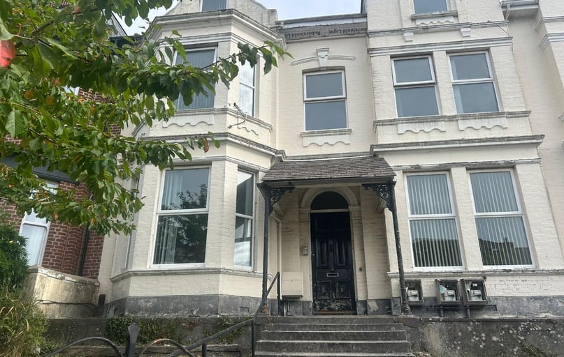 Lockyer Road, Flat 1, Peverell, Plymouth - Image 1